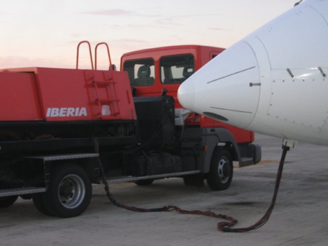 COMBUSTIBLE AVION  MERCANCIAS ESPECIALES CONVOY
